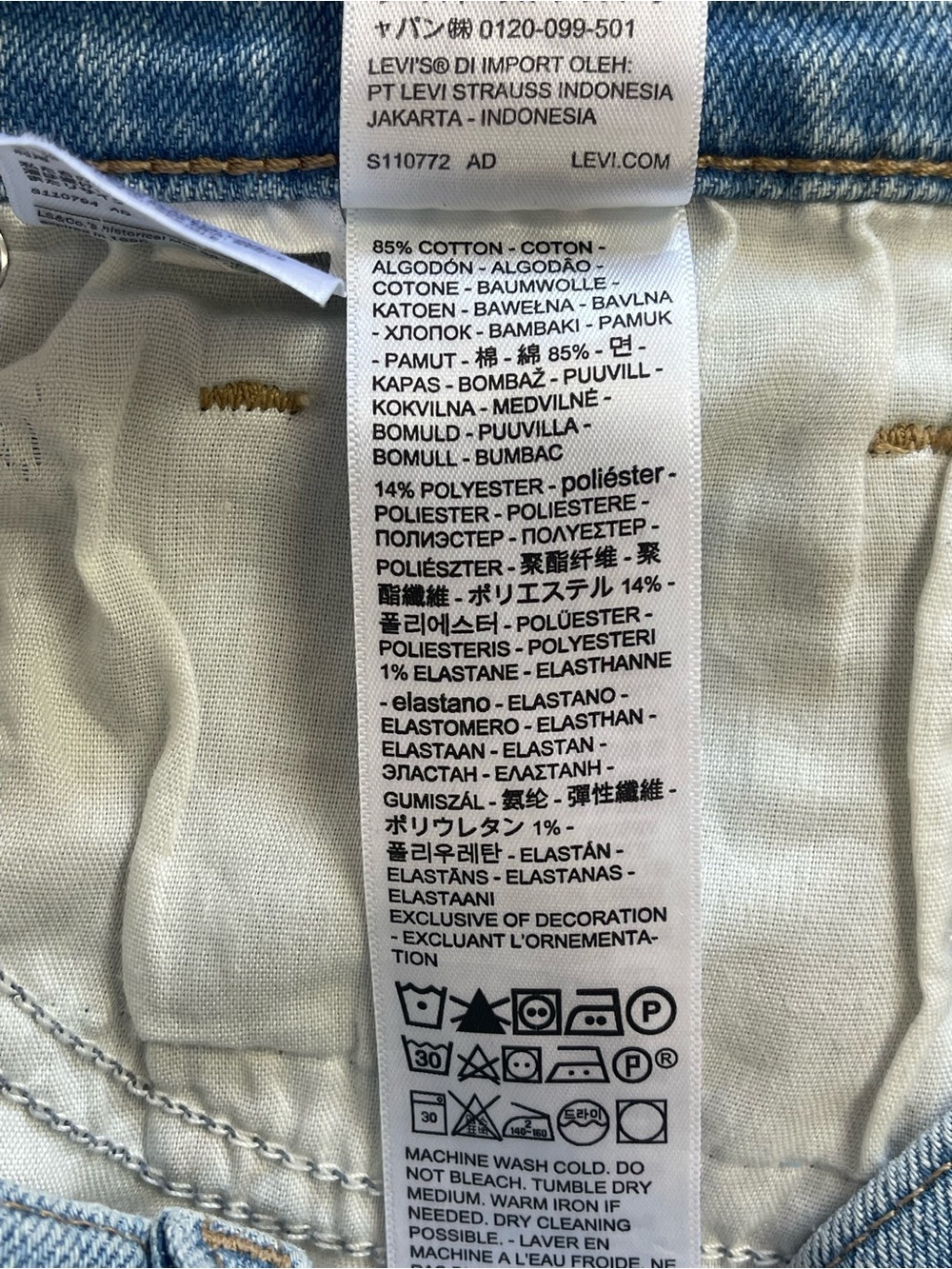 Levi’s High Waisted Mom Jeans W28 L29 Light Wash High Rise - Picture 10 of 14